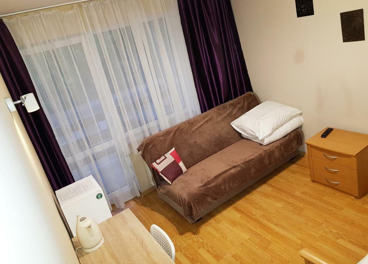 Apartamenty I Pokoje Przy Parku Єленя-Ґура Екстер'єр фото